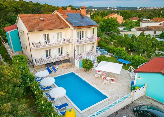 Stunning Apartment In Pula With Wifi