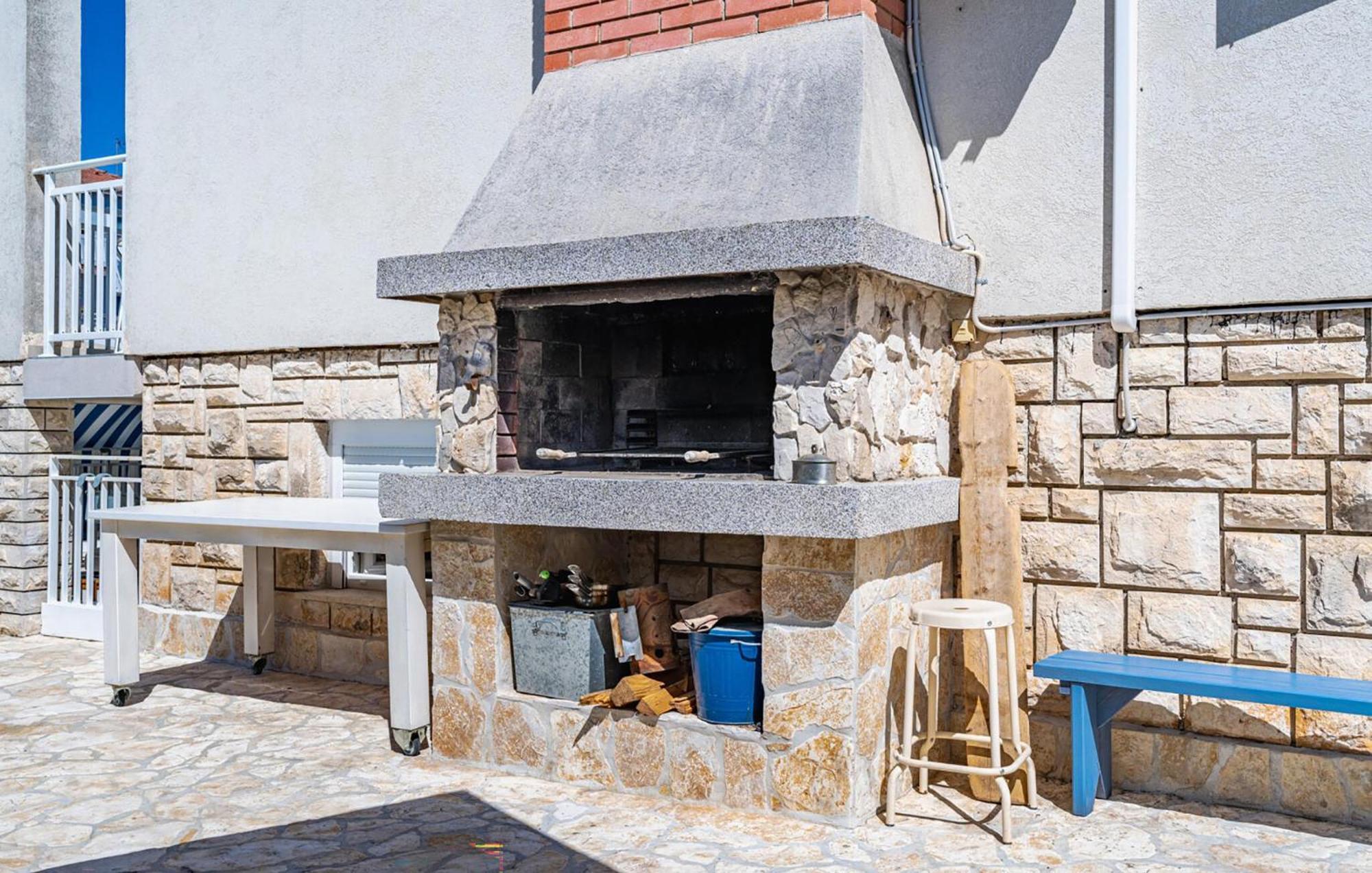 Stunning In With Wifi Apartma *
